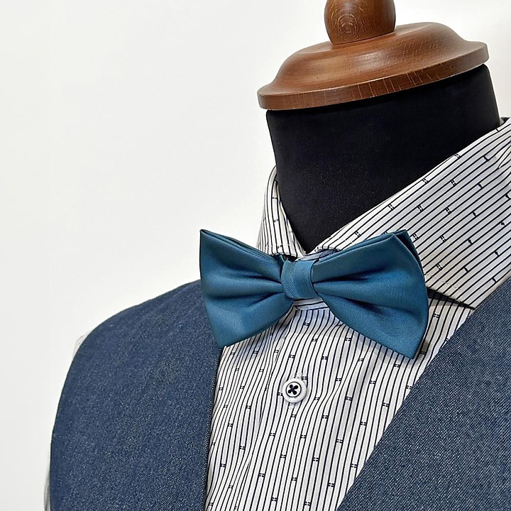 Bow tie antique blue