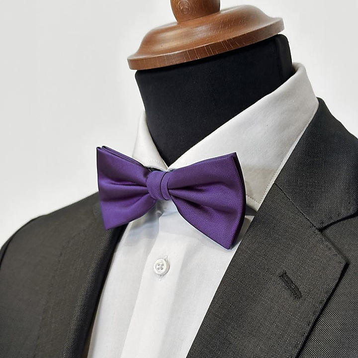Bow tie purple