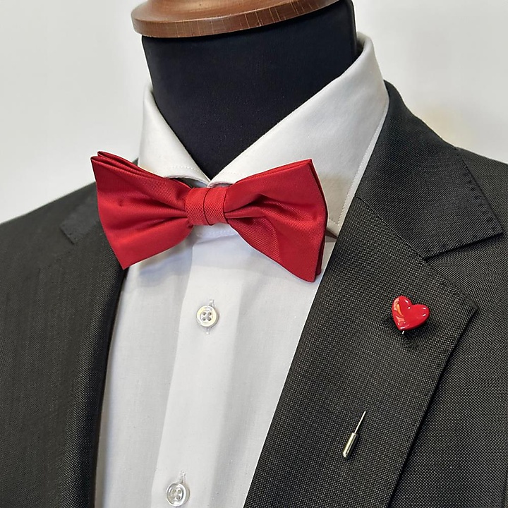 bow tie red