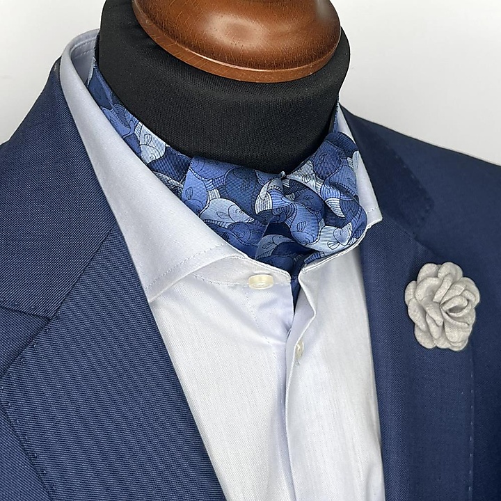 cravat Fish blue