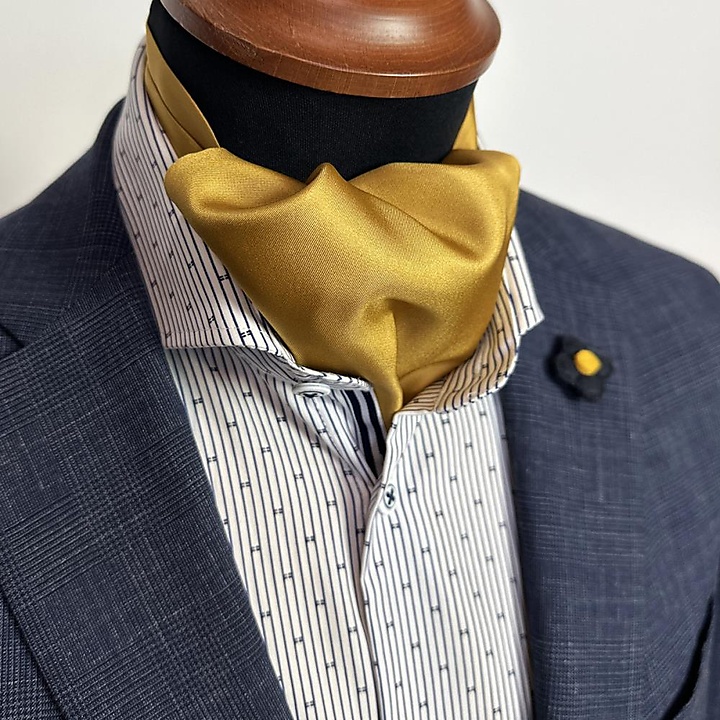 Cravat Goldy