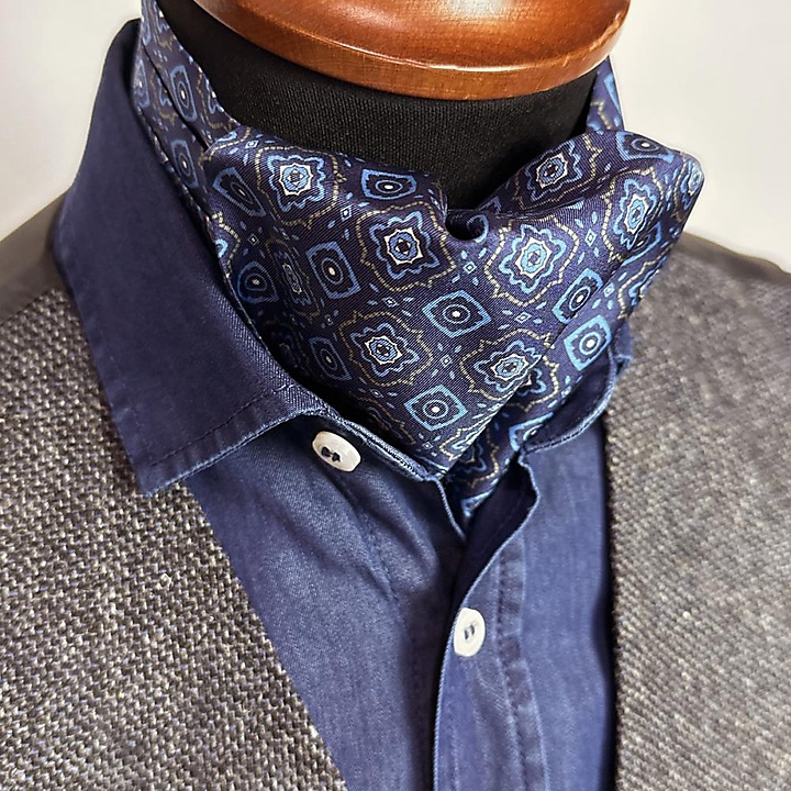 Cravat Priverno