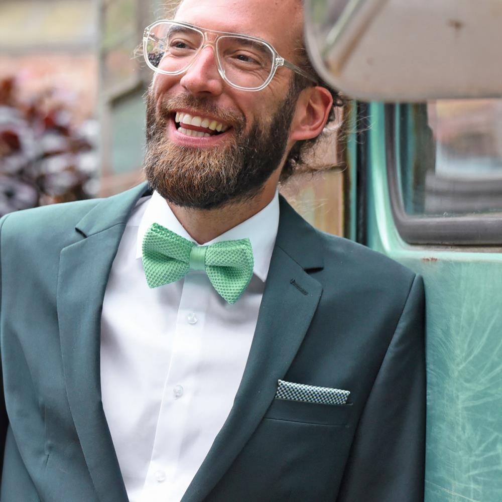 knitted bow tie mint green - 2