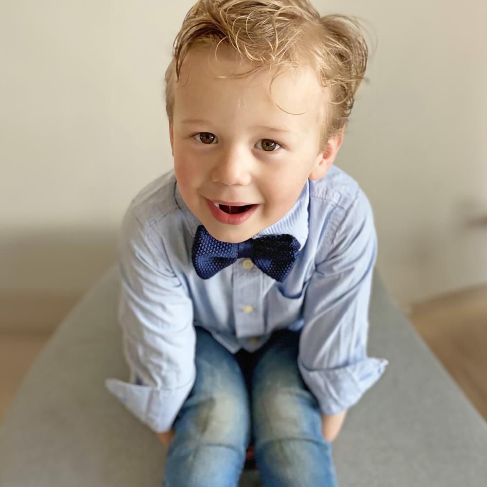 knitted kids bow tie dark blue - 3