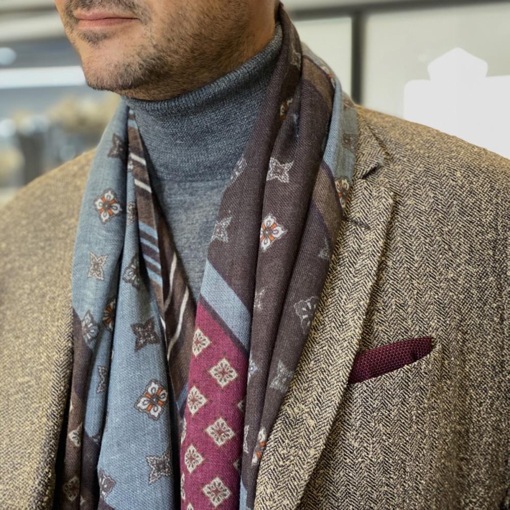 knitted pocket square aubergine - 2