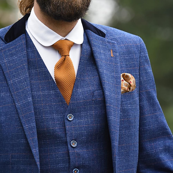 knitted tie cognac