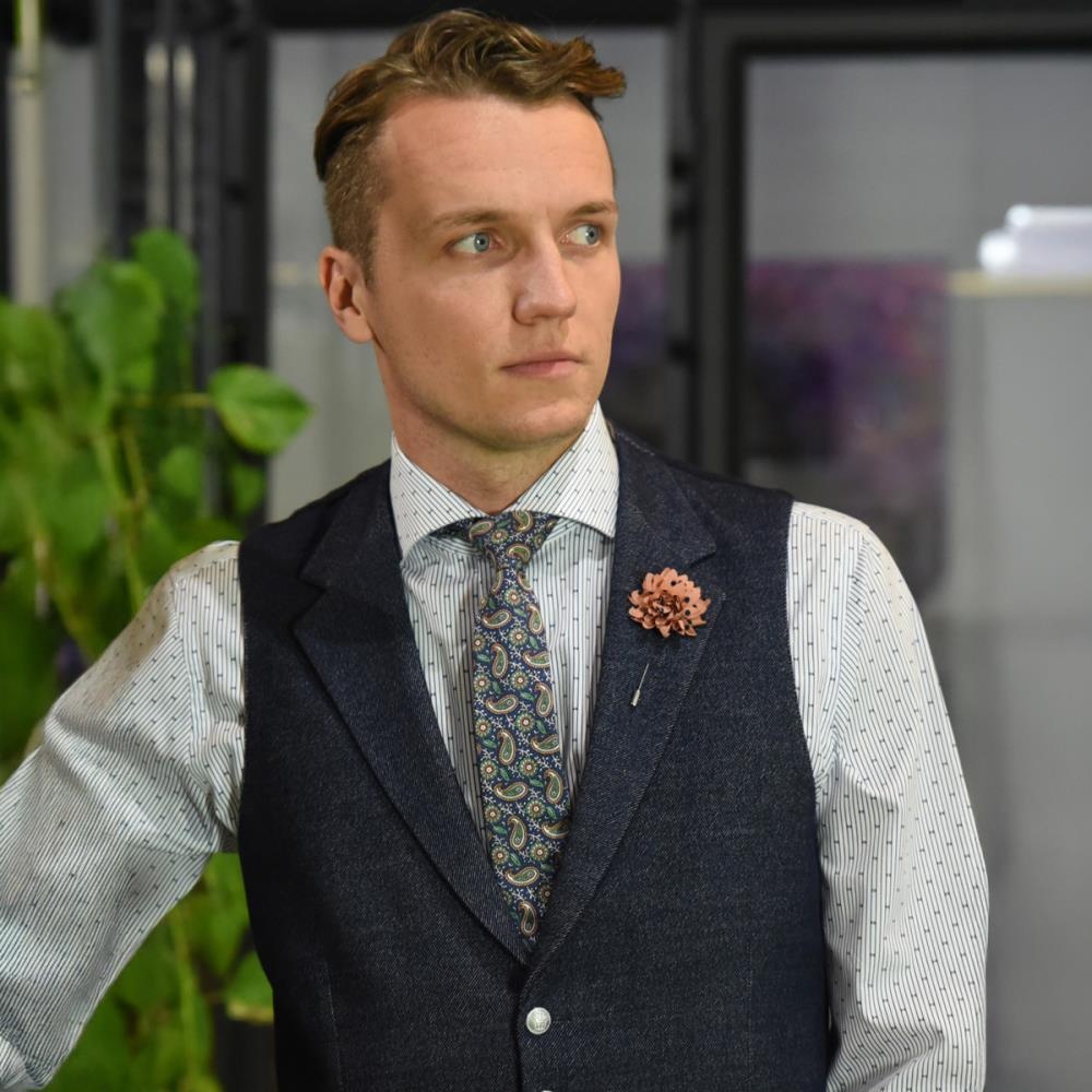 Lapel pin dahlia dots peach blue - 1