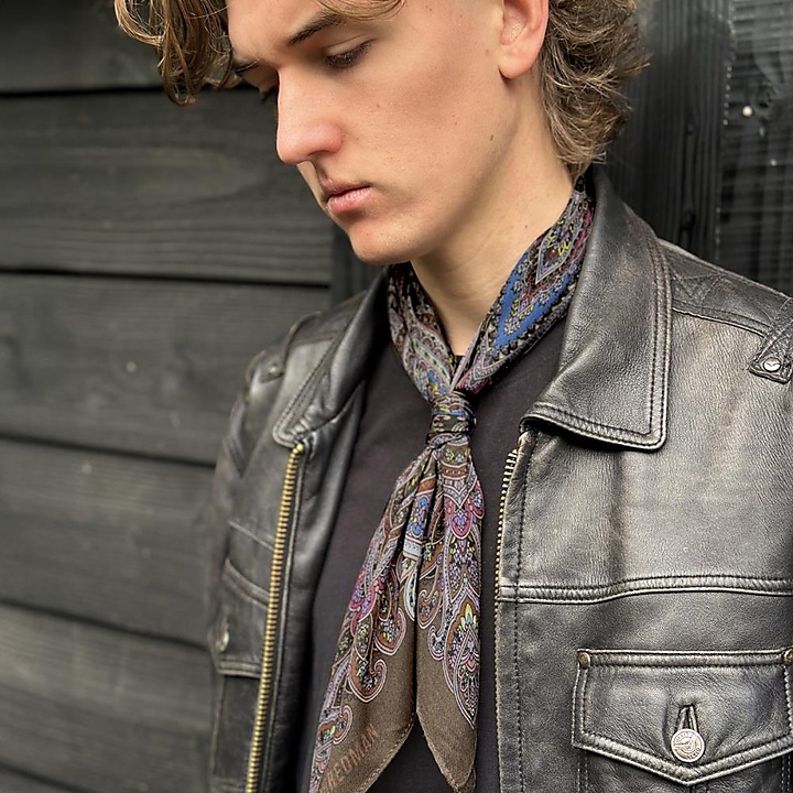 neckerchief Nikos chocolate