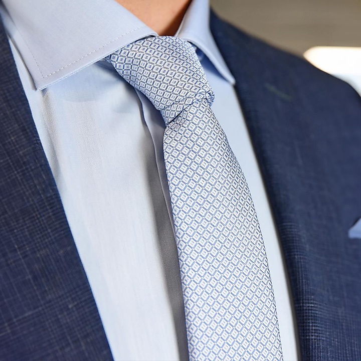 Necktie pattern white light blue