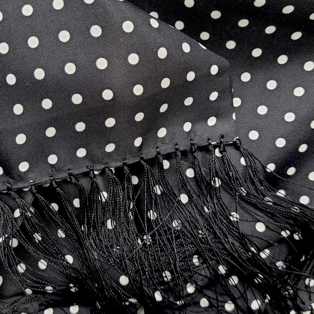Tuxedo scarf polkadot - 2